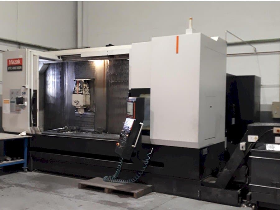 Prikaz  stroja Mazak 800-30 SR  sprijeda