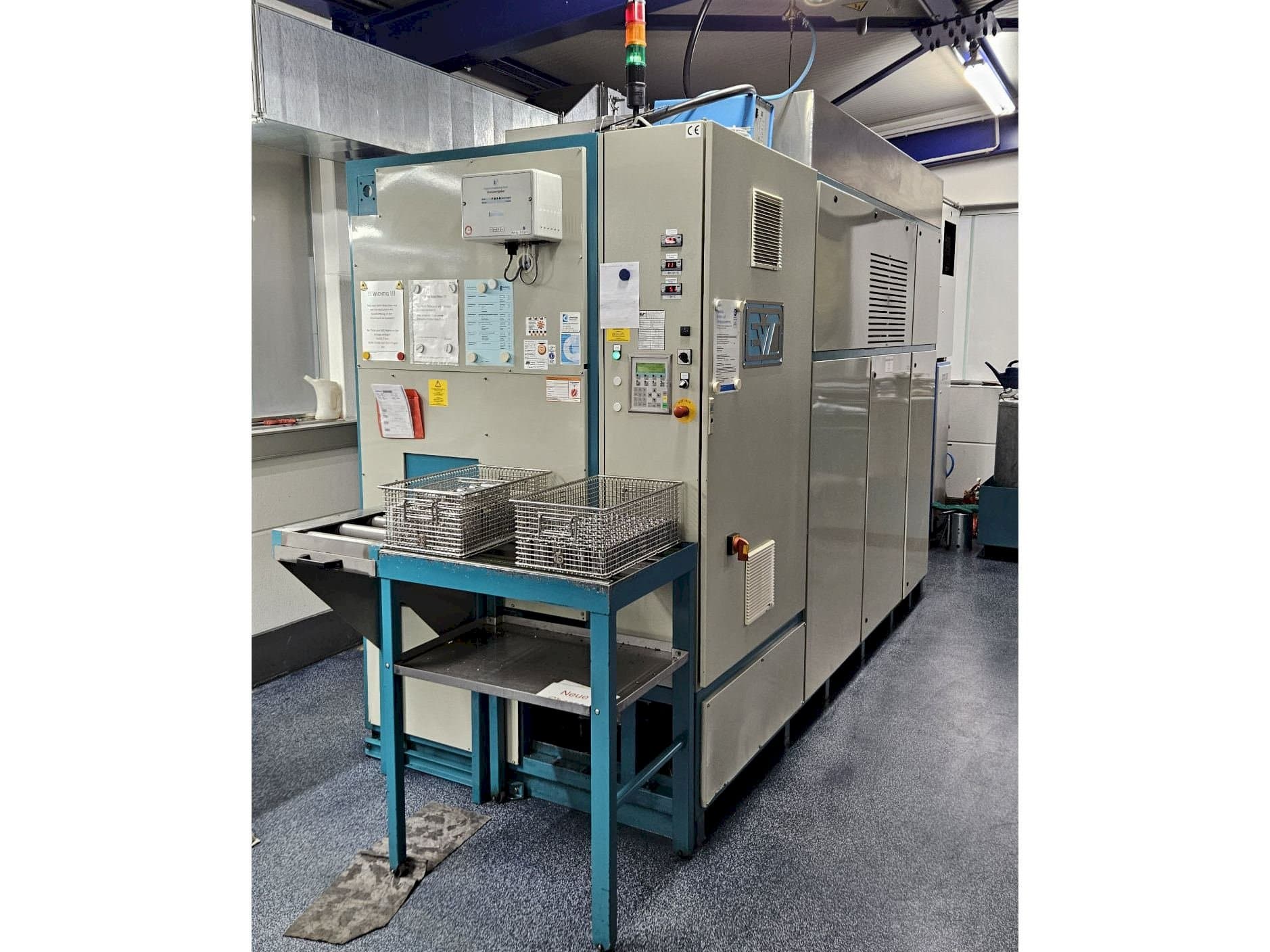 Prikaz  stroja EVT TD 3001/530 PER  sprijeda