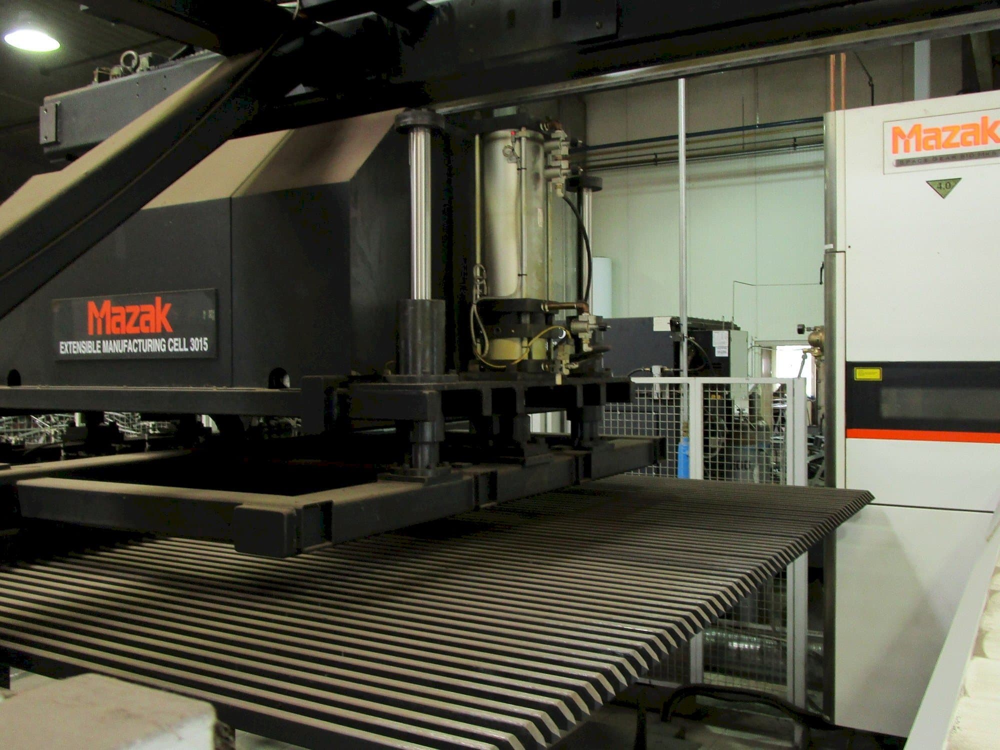 Prikaz  stroja Mazak Space Gear 510 MKII 4kW  sprijeda