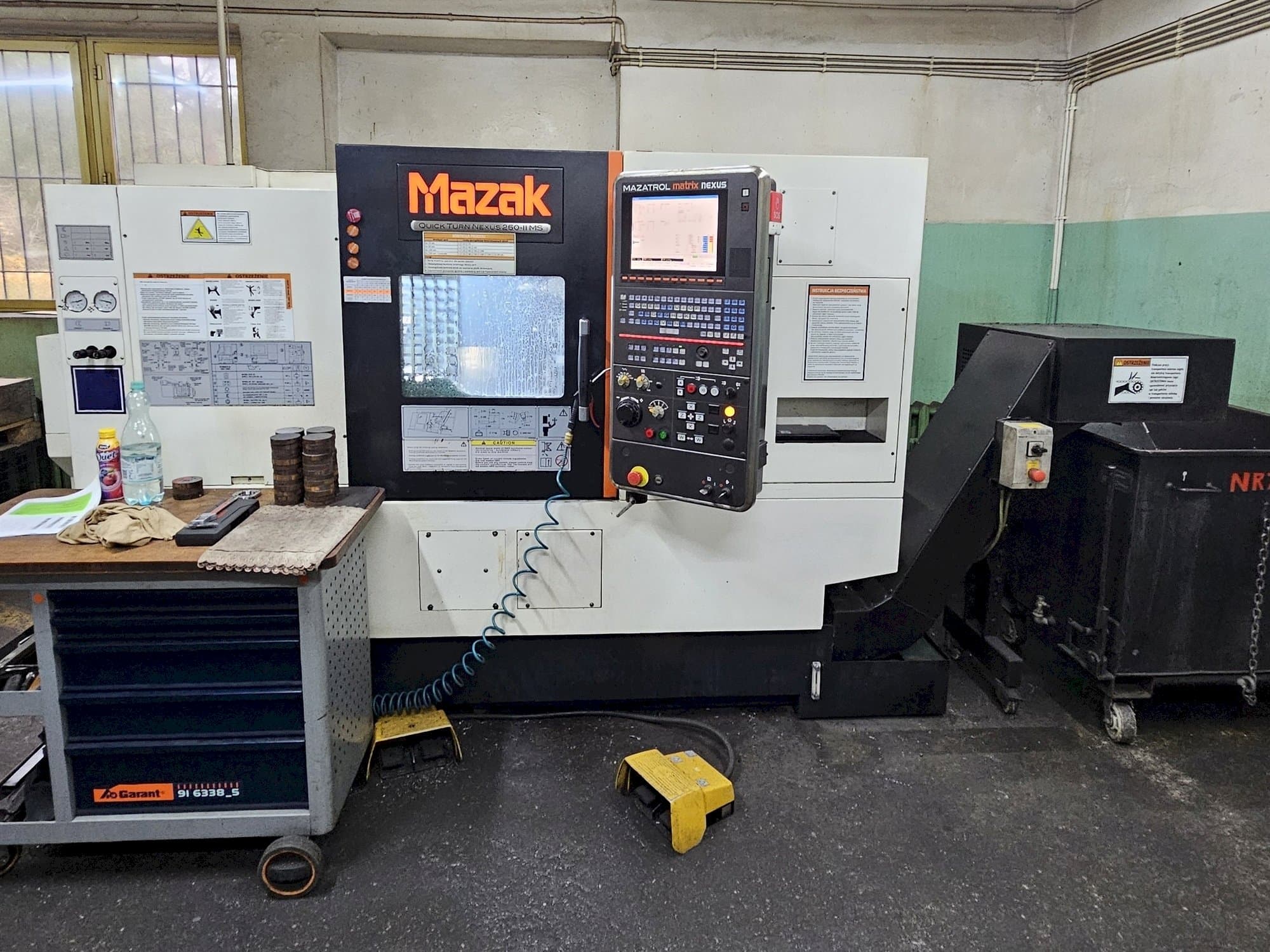Prikaz  stroja Mazak Quickturn Nexus 250-II MS  sprijeda