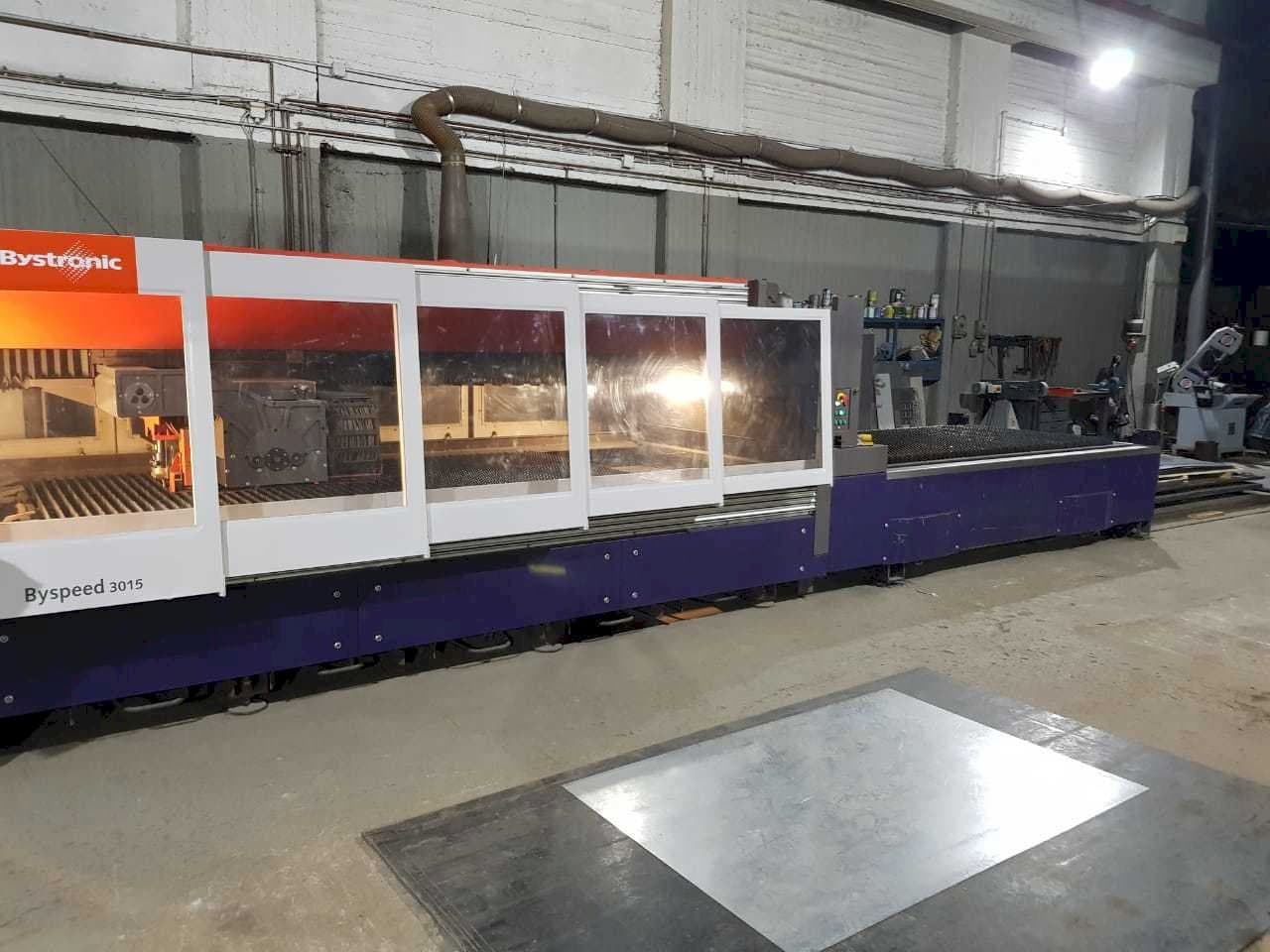 Prikaz  stroja Bystronic BySpeed 3015  sprijeda