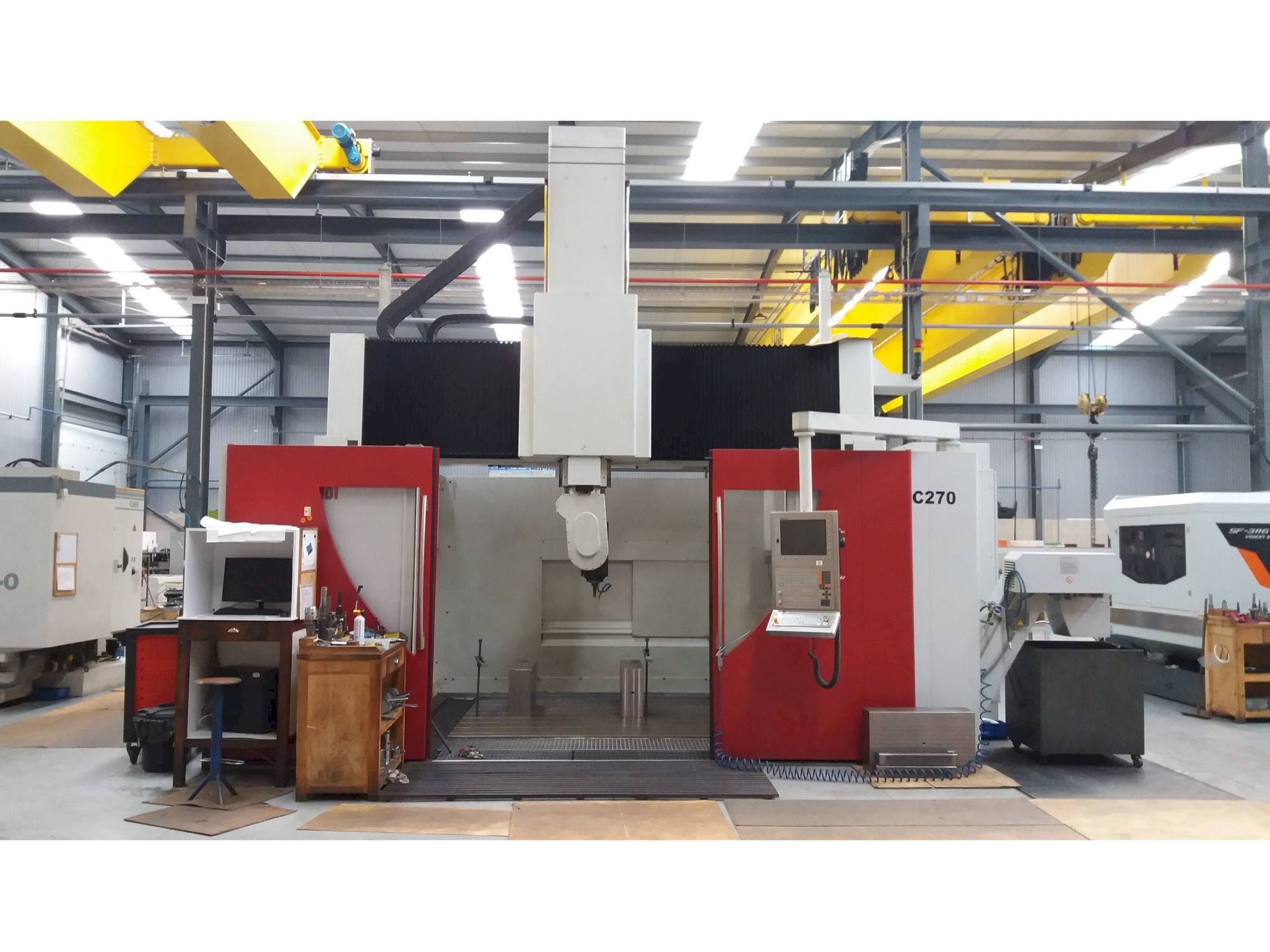 Prikaz  stroja Rambaudi RC 270  sprijeda