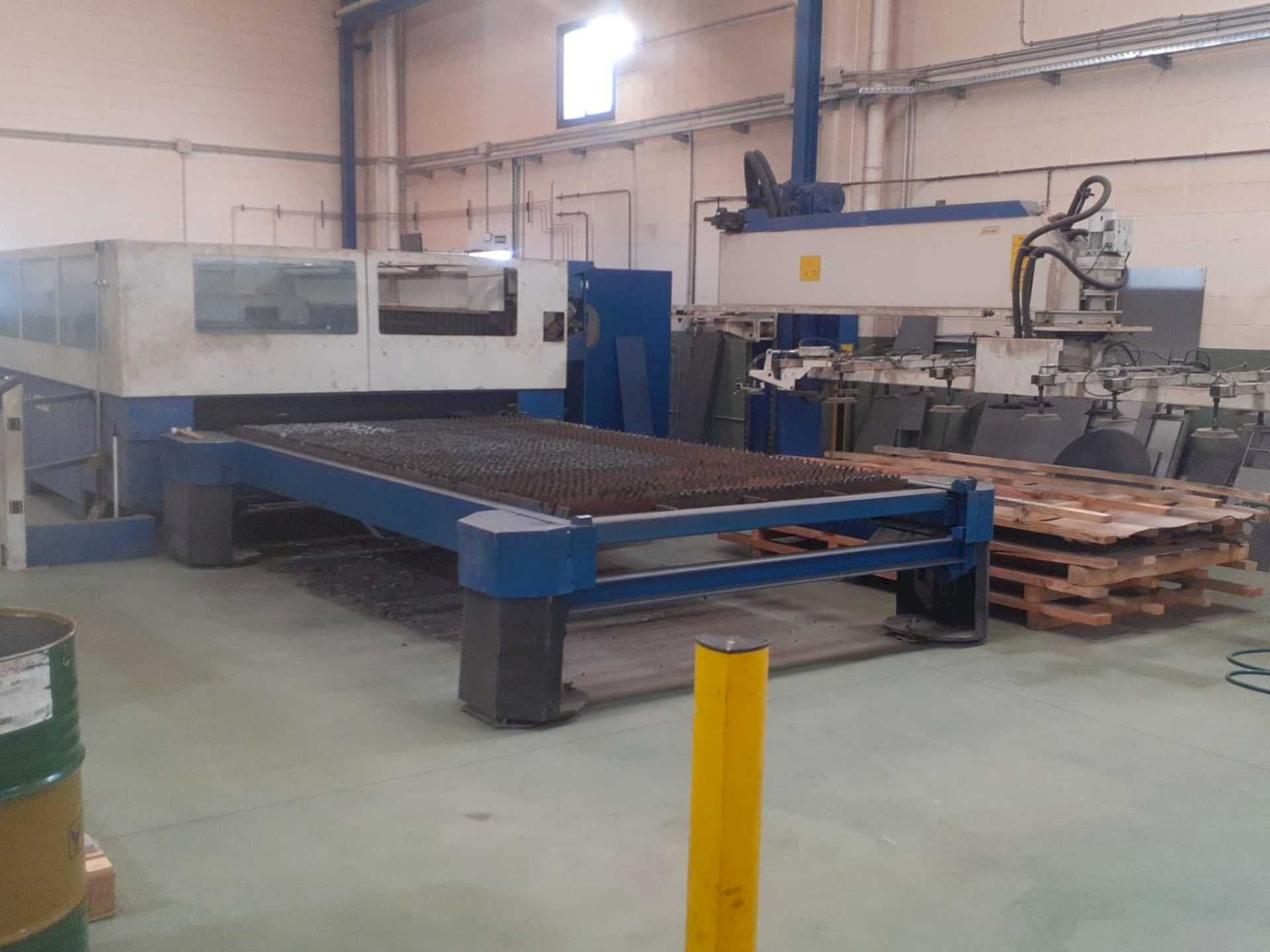 Prikaz  stroja Trumpf Trumatic L4030  sprijeda