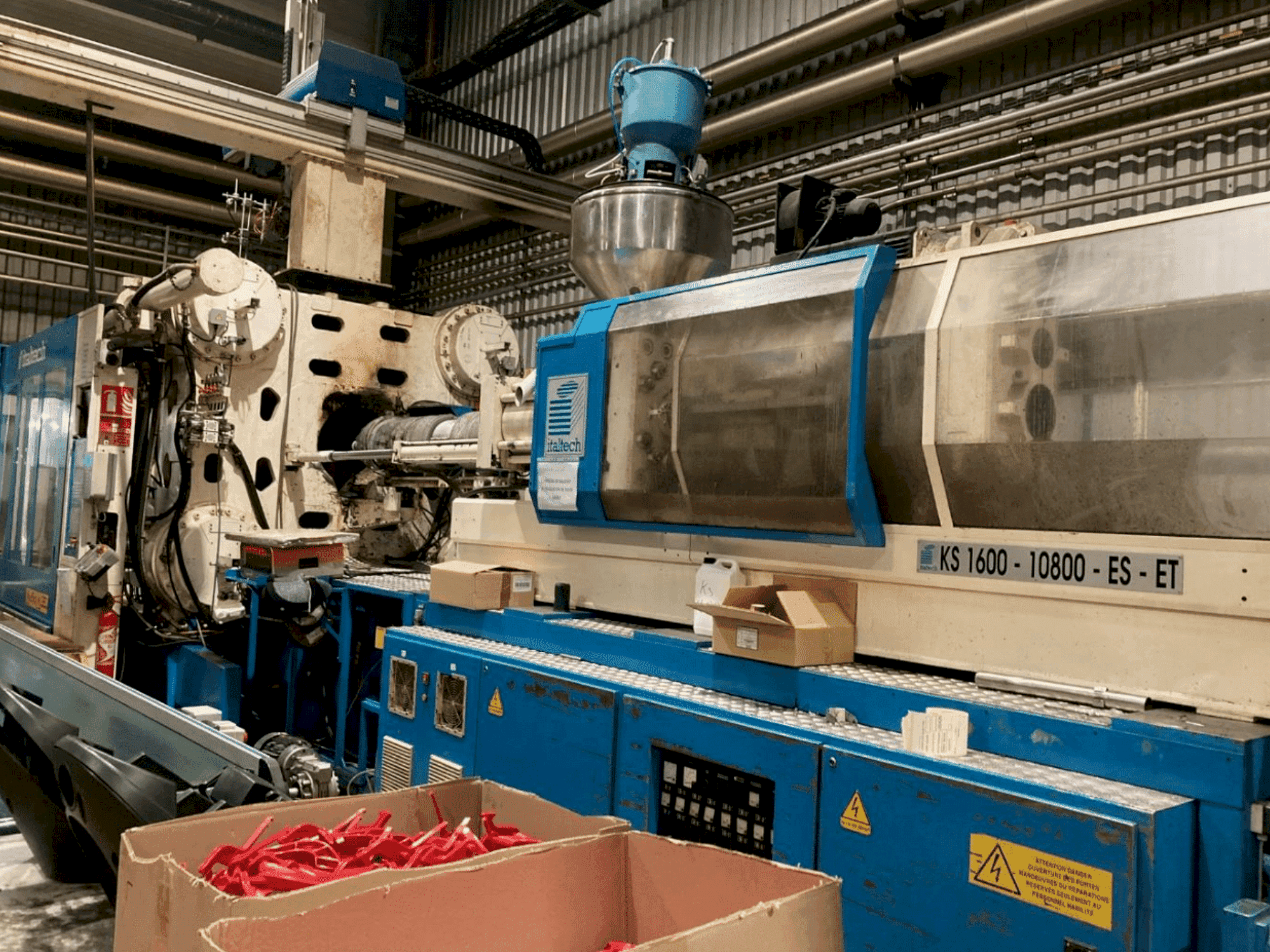 Prikaz  stroja ITALTECH KS 1600/10800  sprijeda