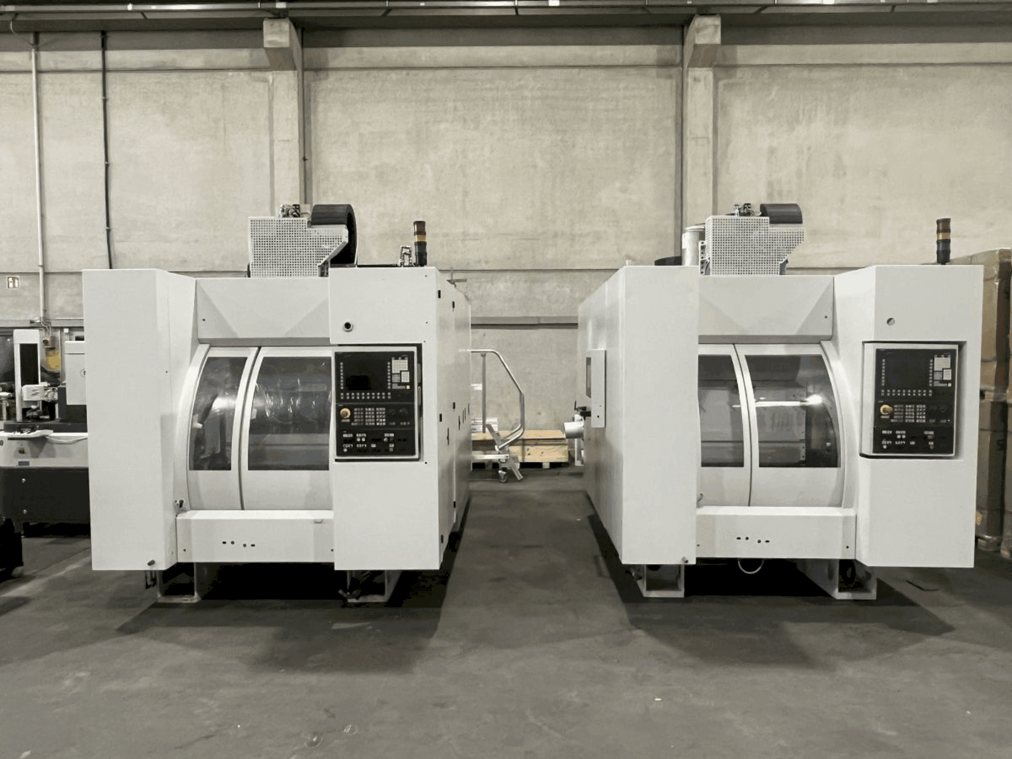 Prikaz  stroja SW BAS 03-22  sprijeda