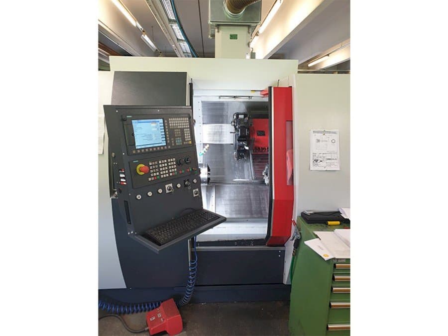Prikaz  stroja EMCO Turn E 65  sprijeda