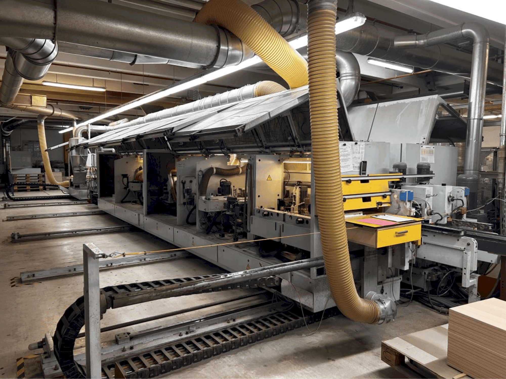 Prikaz  stroja HOMAG PROFI KFL20/29/QA/25  sprijeda