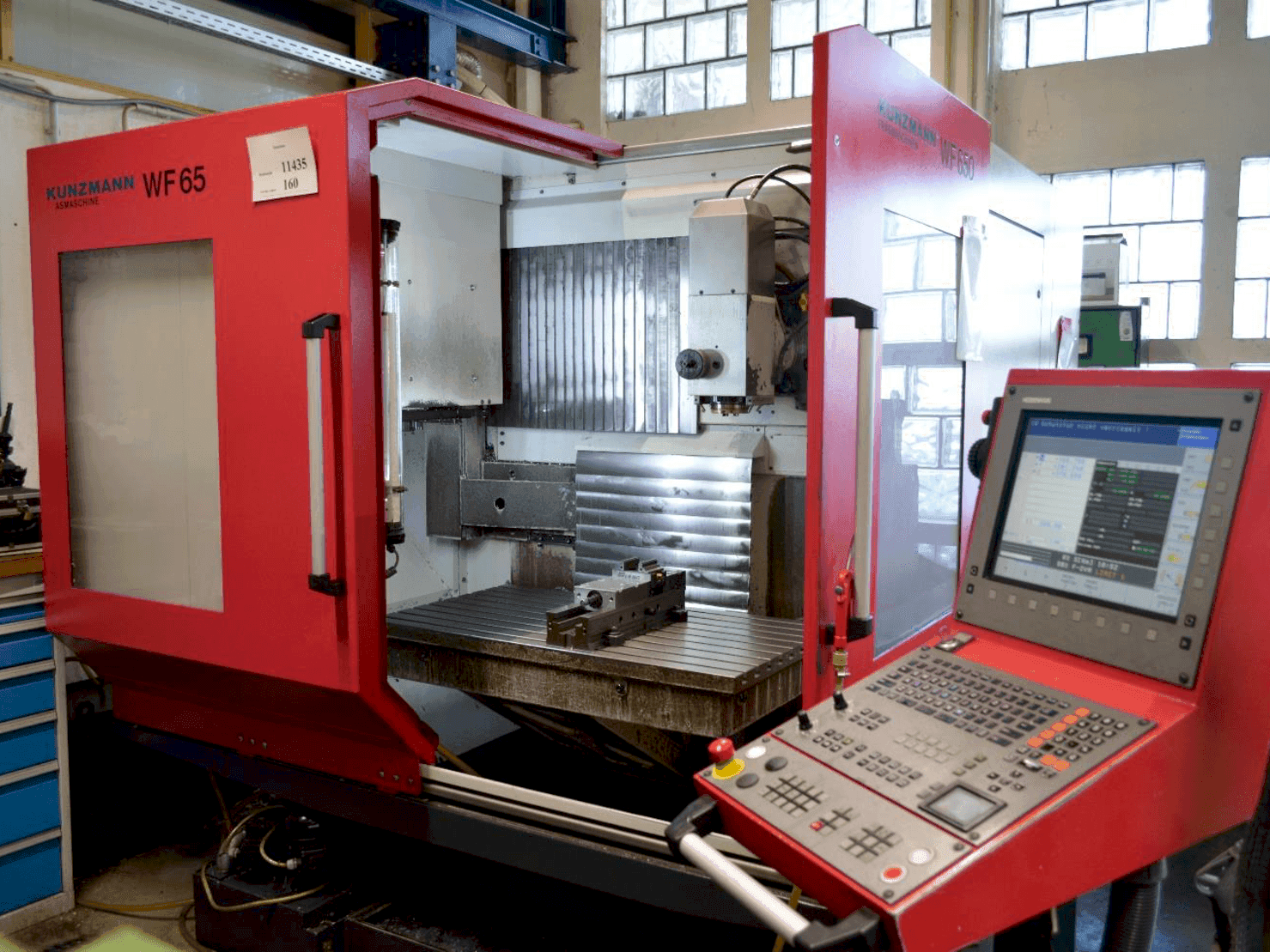 Prikaz  stroja KUNZMANN WF650  sprijeda