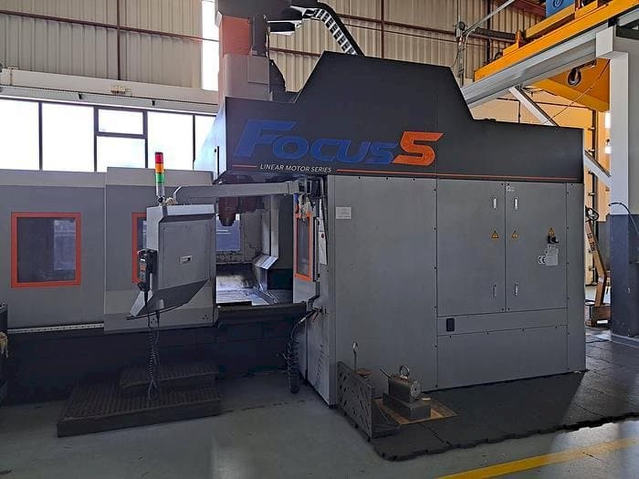 Prikaz  stroja KEN Focus5 2022  sprijeda