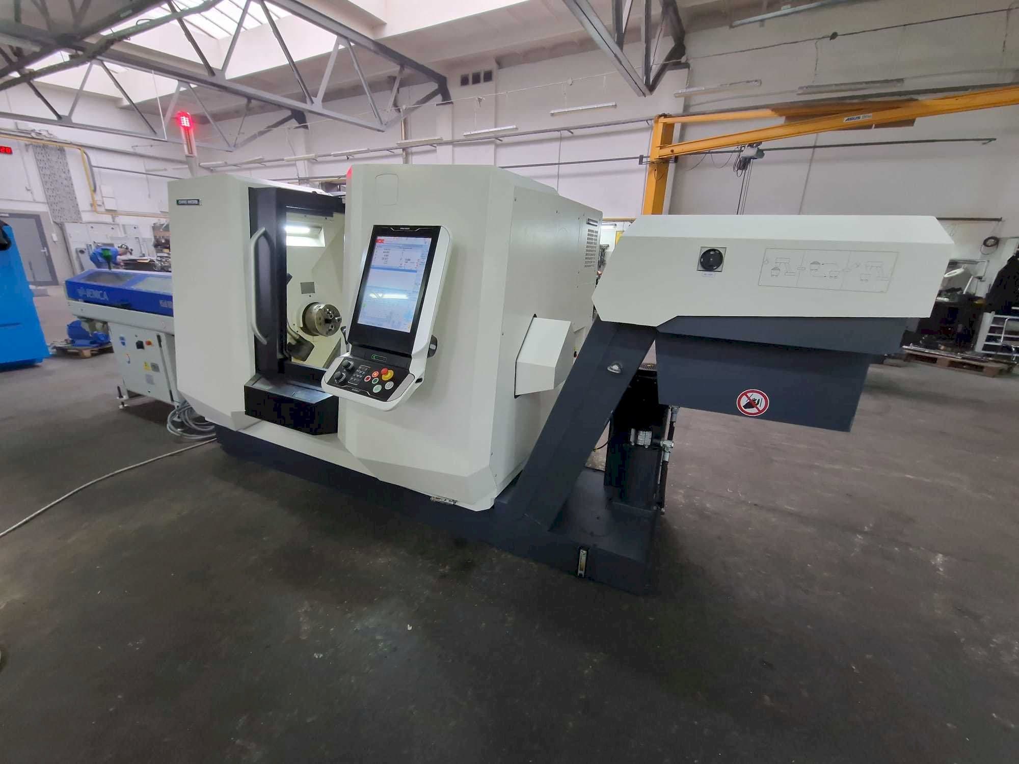 Prikaz  stroja DMG MORI CLX 350 V6  sprijeda