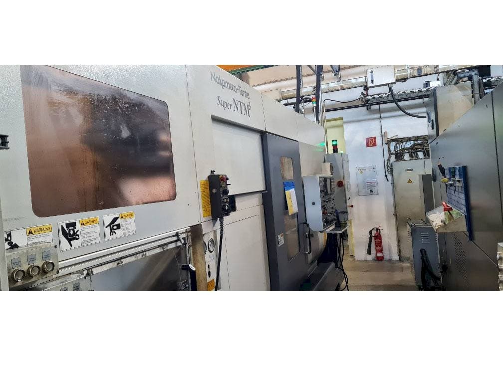Prikaz  stroja NAKAMURA Super NTM³  sprijeda
