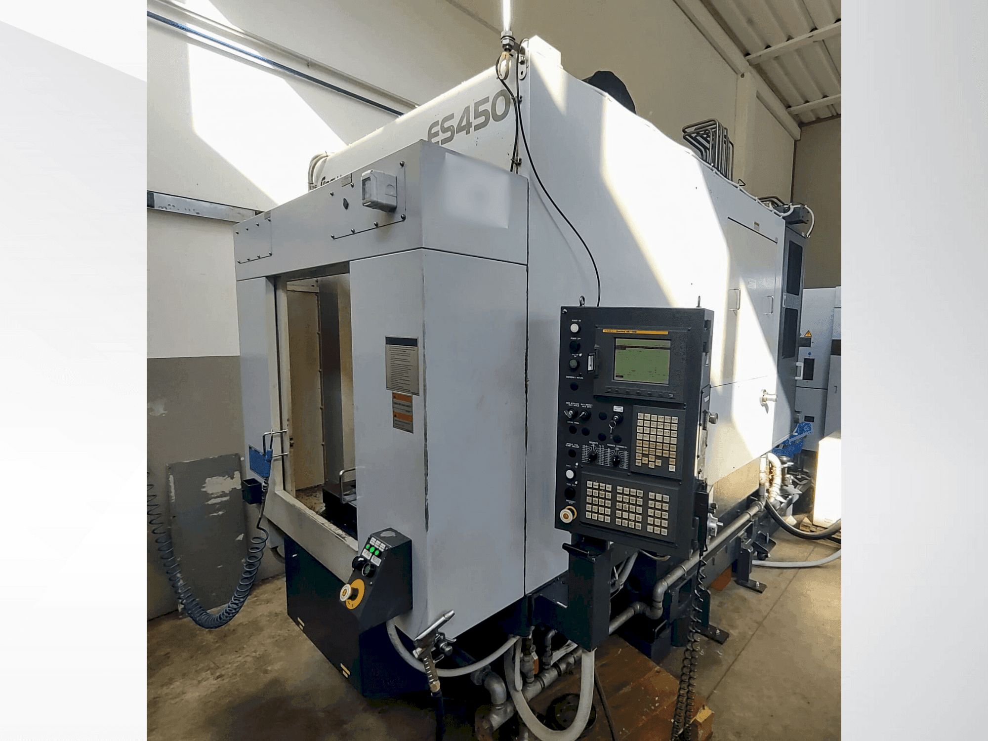 Prikaz  stroja Enshu ES450  sprijeda