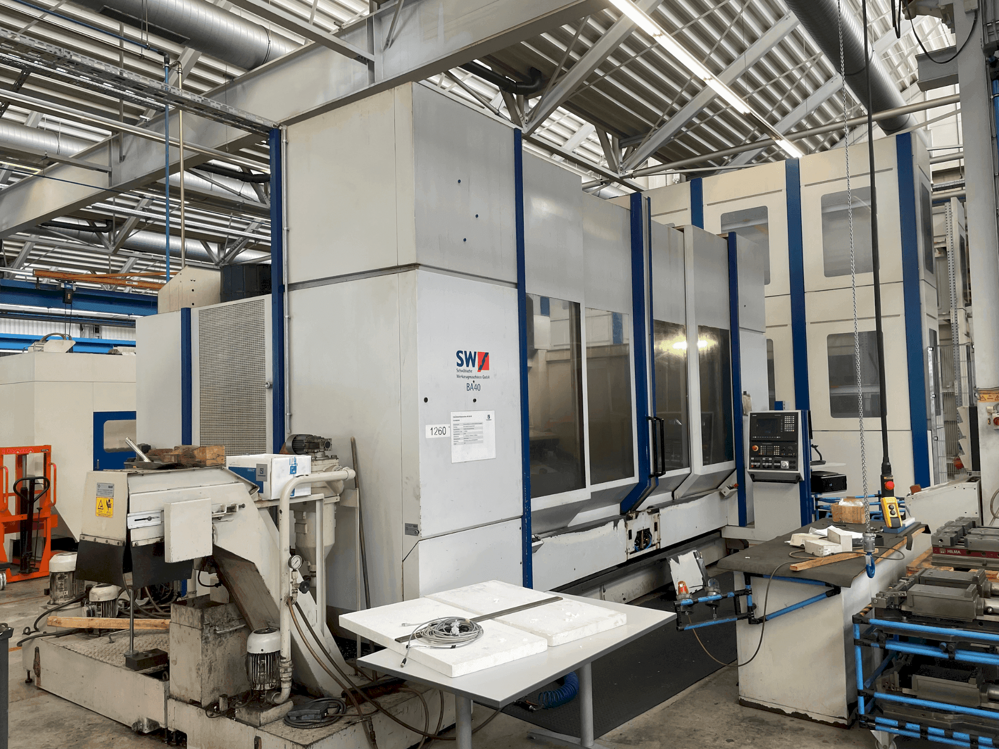 Prikaz  stroja SW BA 40 NC  sprijeda