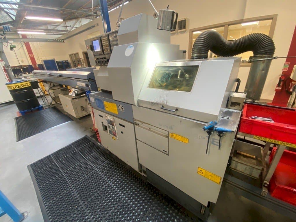 Prikaz  stroja Star SB-16  sprijeda