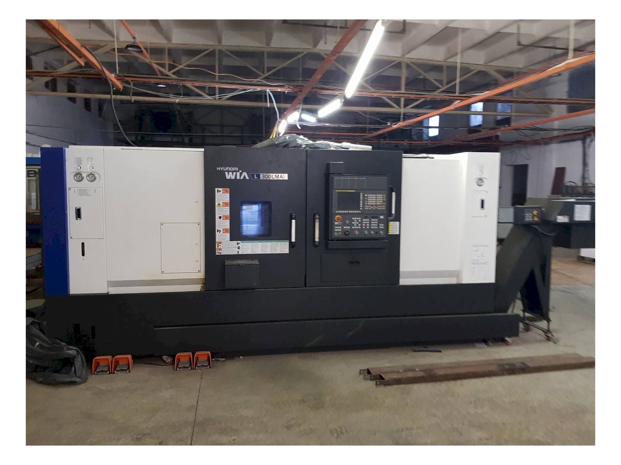 Prikaz  stroja Hyundai Wia L300LMA  sprijeda