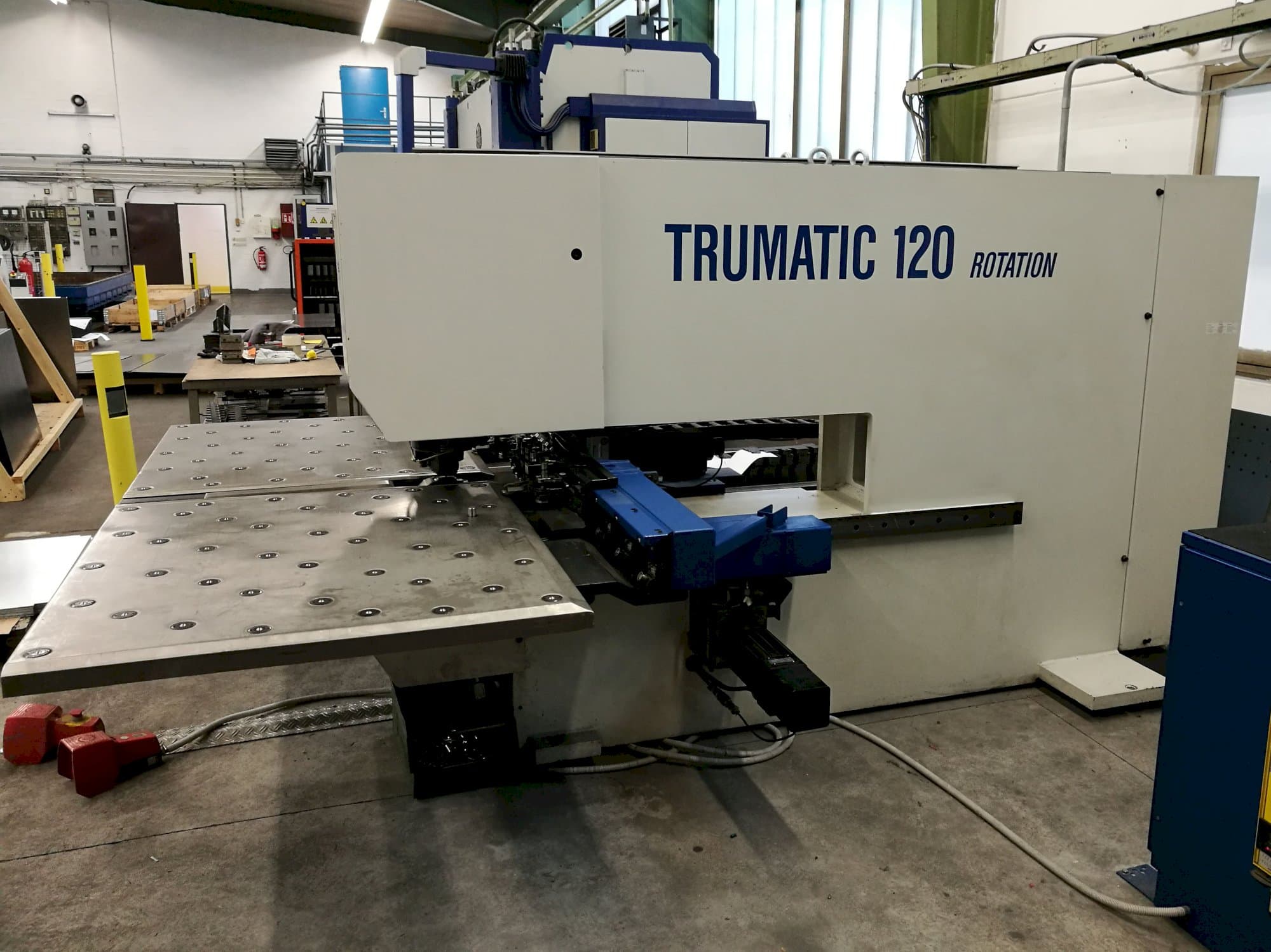 Prikaz  stroja Trumpf Trumatic 120R zdesna
