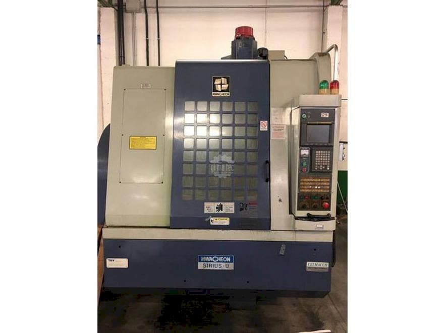 Prikaz  stroja HWACHEON SIRIUS U  sprijeda