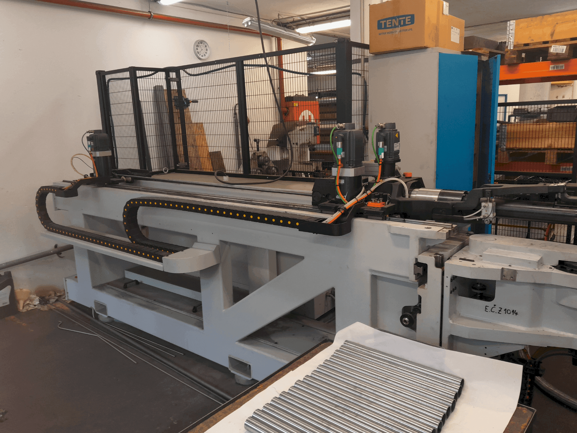 Prikaz  stroja BLM ELECT 40  sprijeda