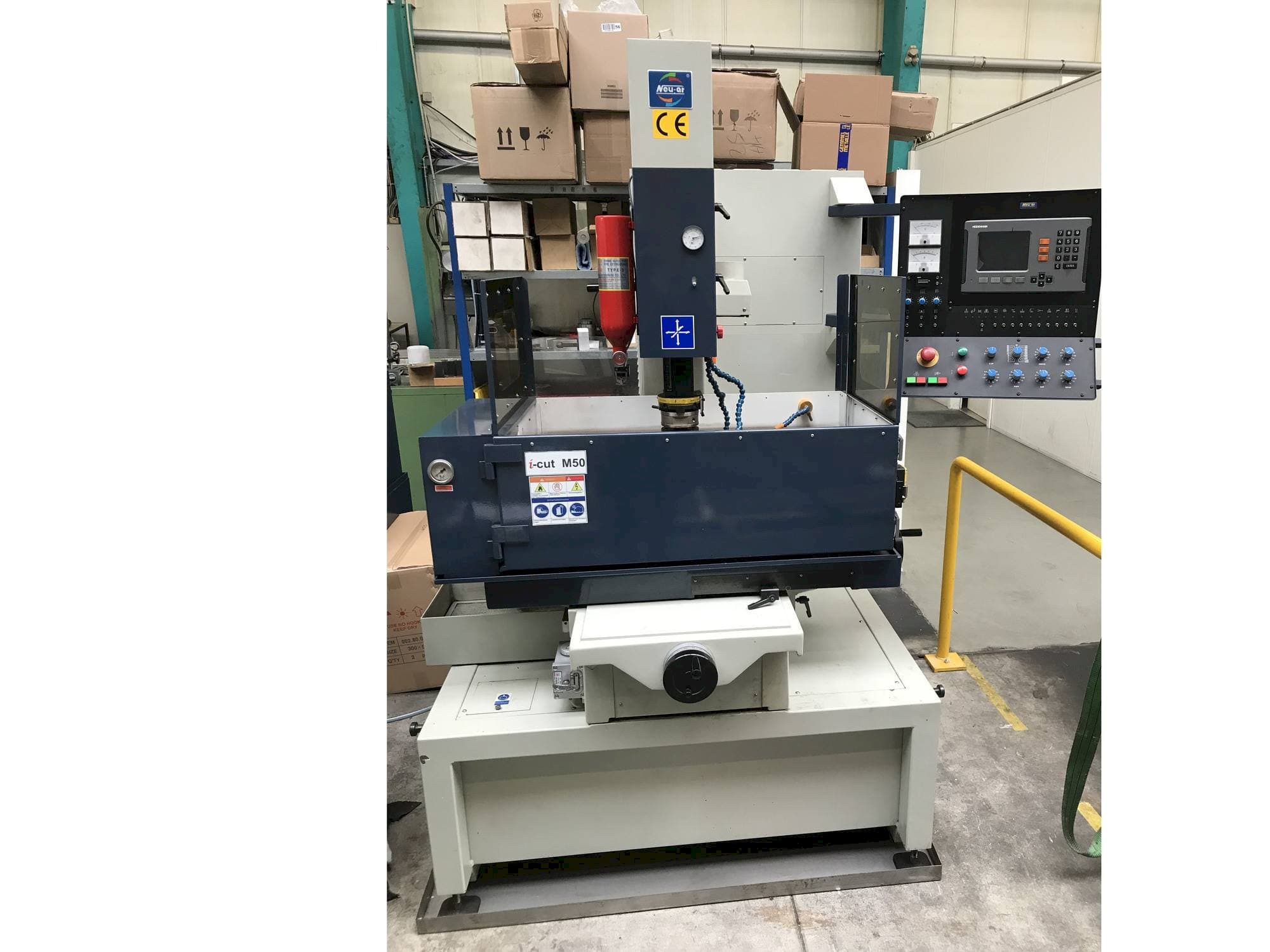 Prikaz  stroja i-cut M50  sprijeda