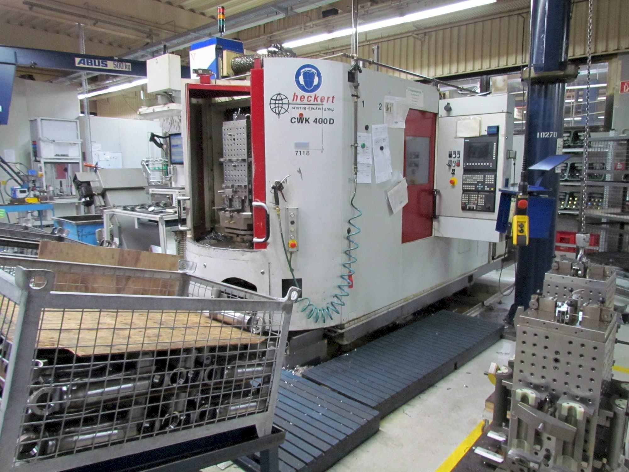 Prikaz  stroja Heckert CWK 400 D  sprijeda