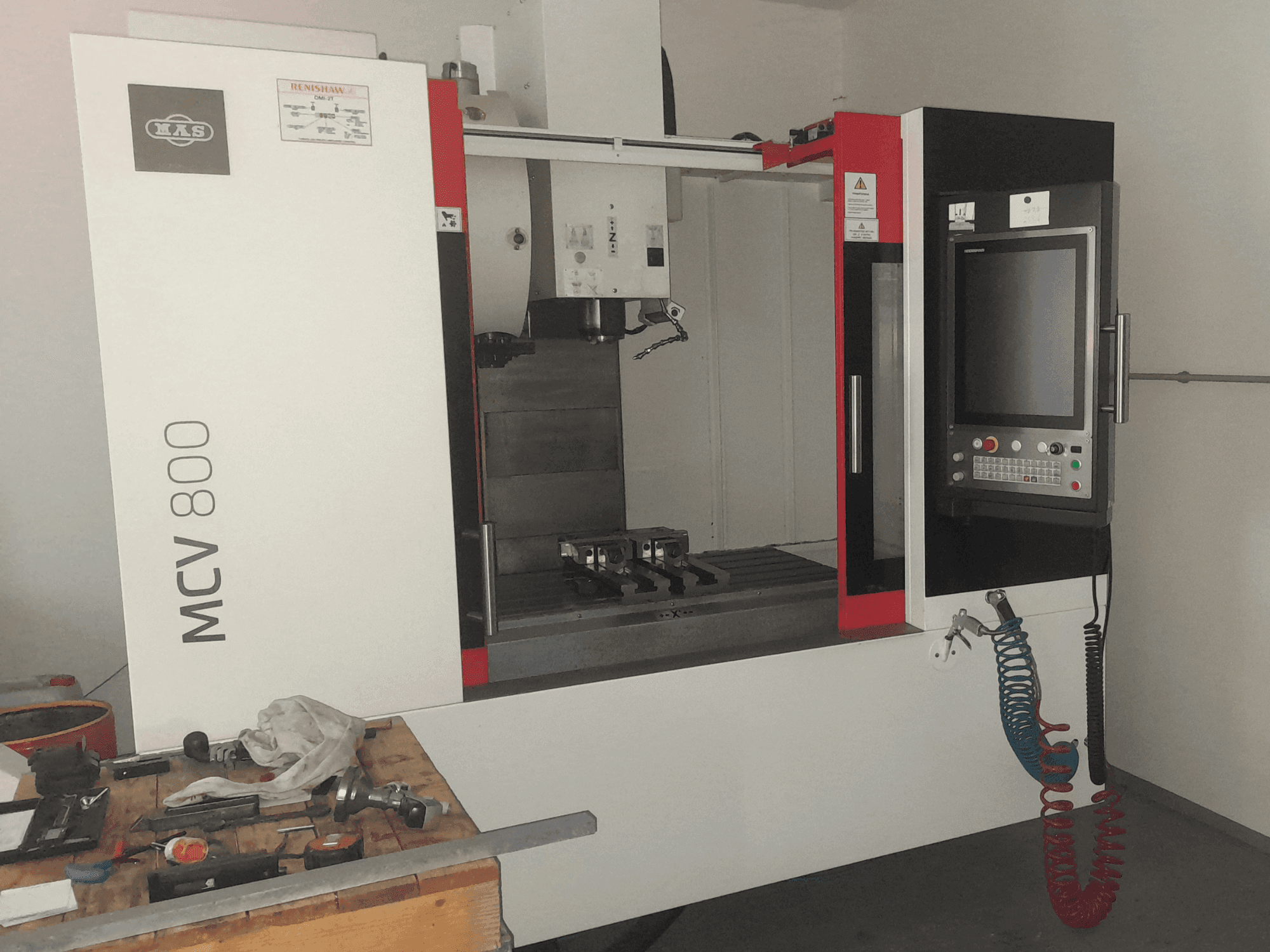 Prikaz  stroja KOVOSVIT MAS MCV 800 QUICK (2022)  sprijeda