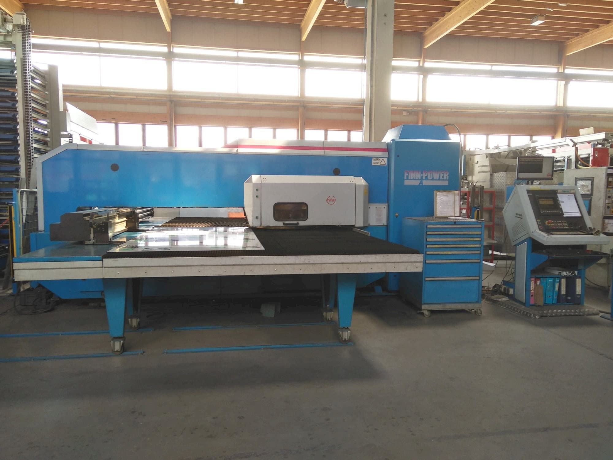 Prikaz  stroja Finn-Power A5-20SB  sprijeda