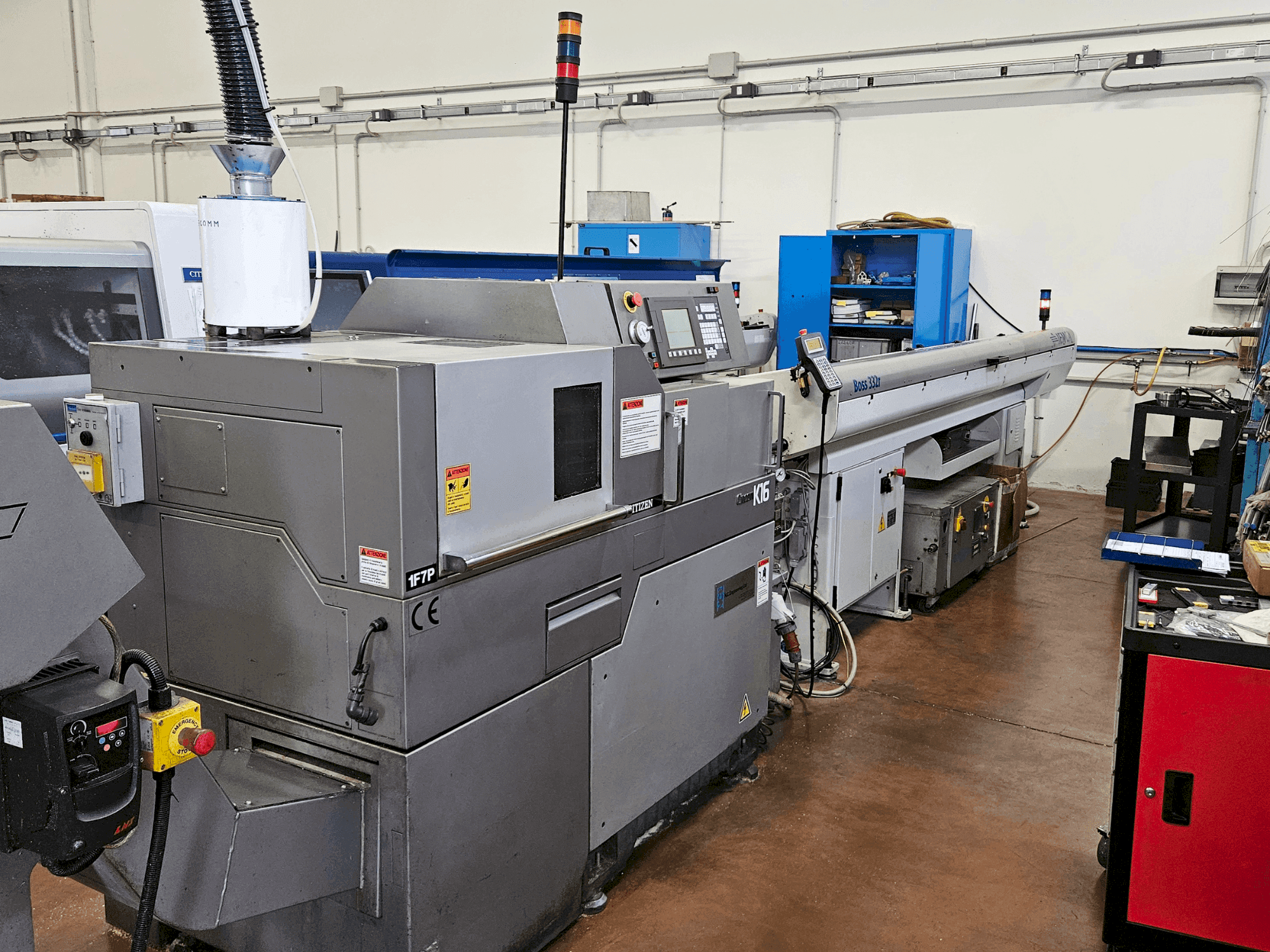 Prikaz  stroja Citizen Cincom K16 VII  sprijeda