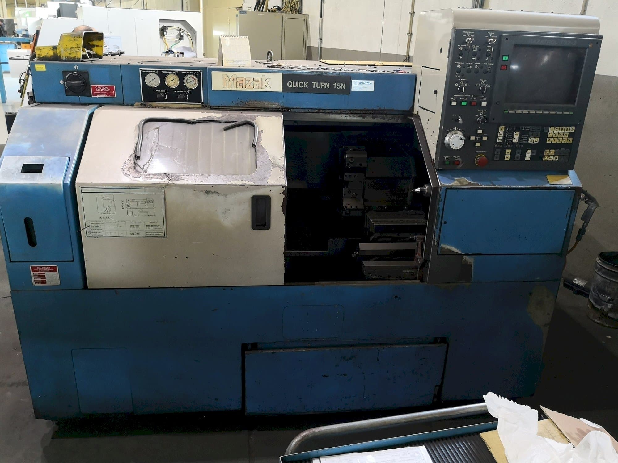 Prikaz  stroja Mazak Quick Turn 15N  sprijeda