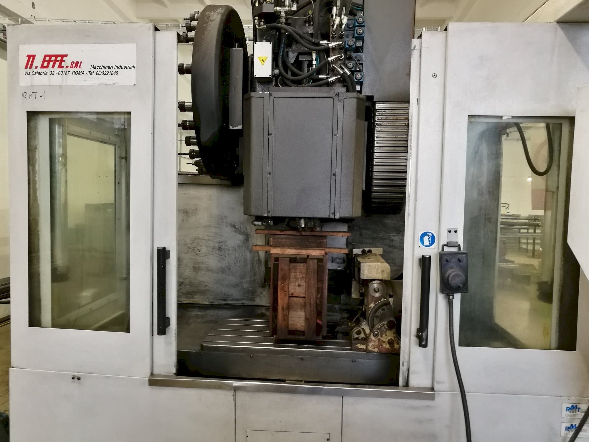 Prikaz  stroja RMT Kompakt 8  sprijeda