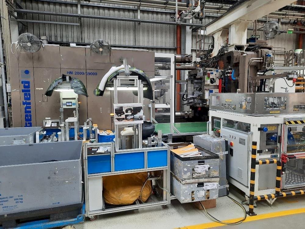 Prikaz  stroja Battenfeld HM2000/19000  sprijeda