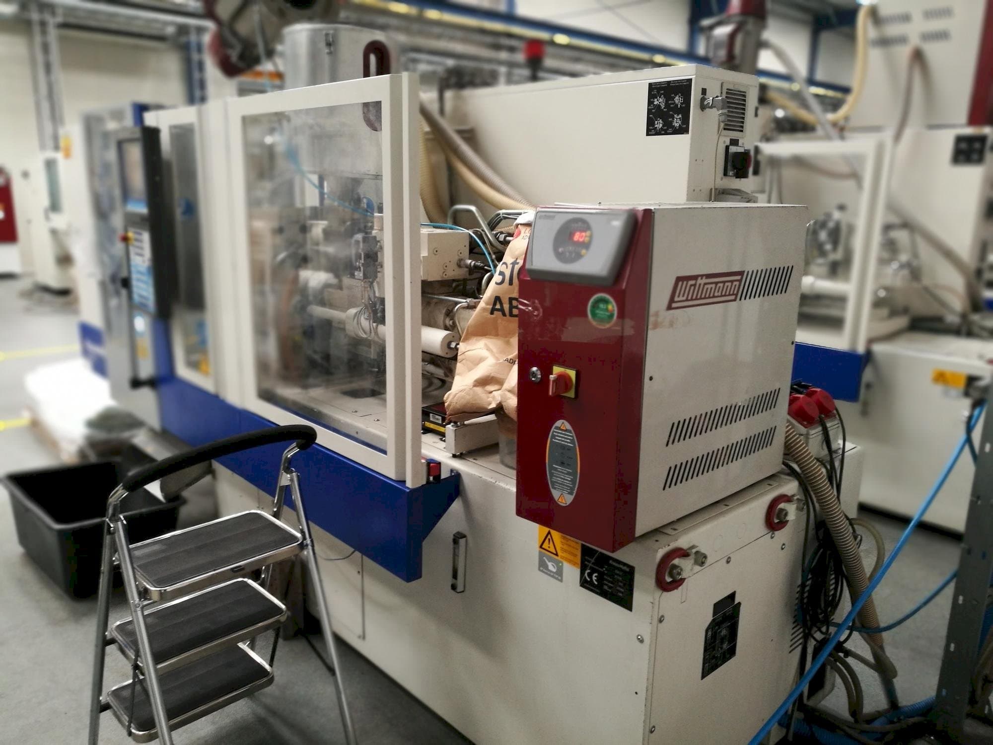 Prikaz  stroja Krauss Maffei KM 35-55 CX  sprijeda