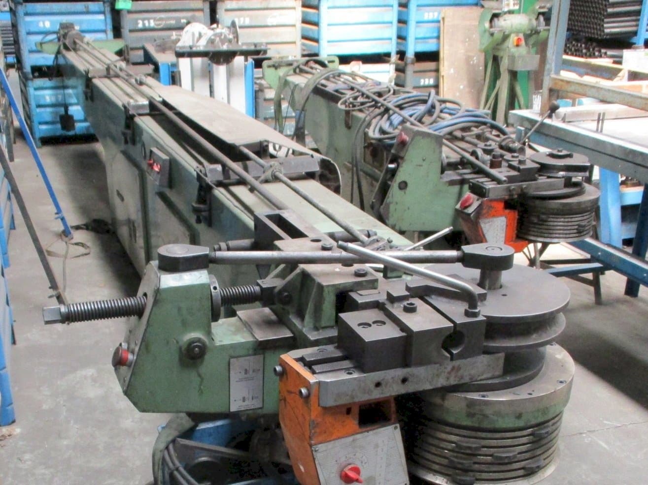 Prikaz  stroja Tejero 55AHC  sprijeda