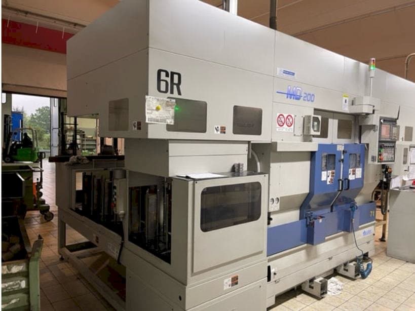 Prikaz  stroja Muratec MD 200  sprijeda