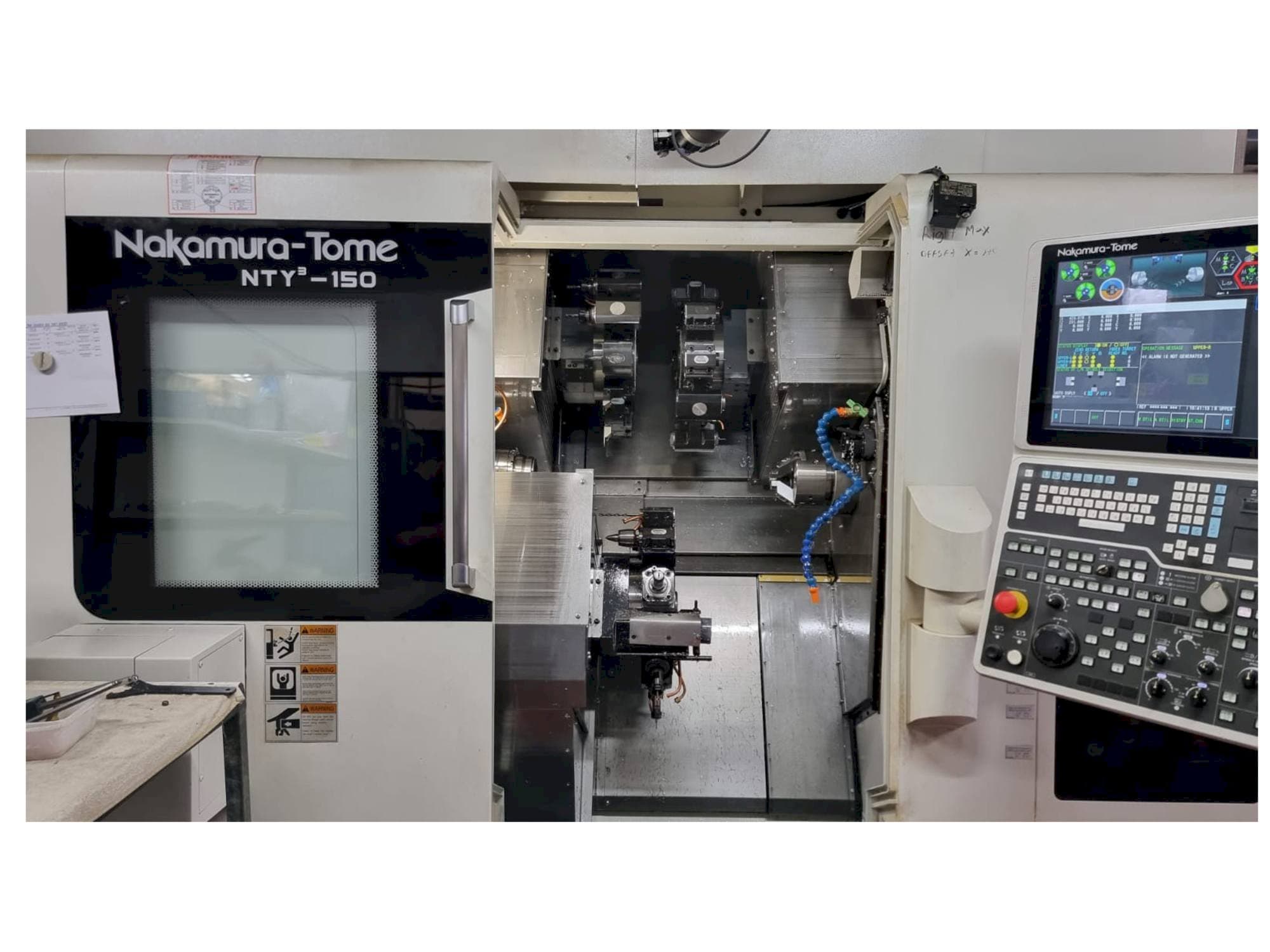 Prikaz  stroja NAKAMURA-TOME NTY3-150  sprijeda