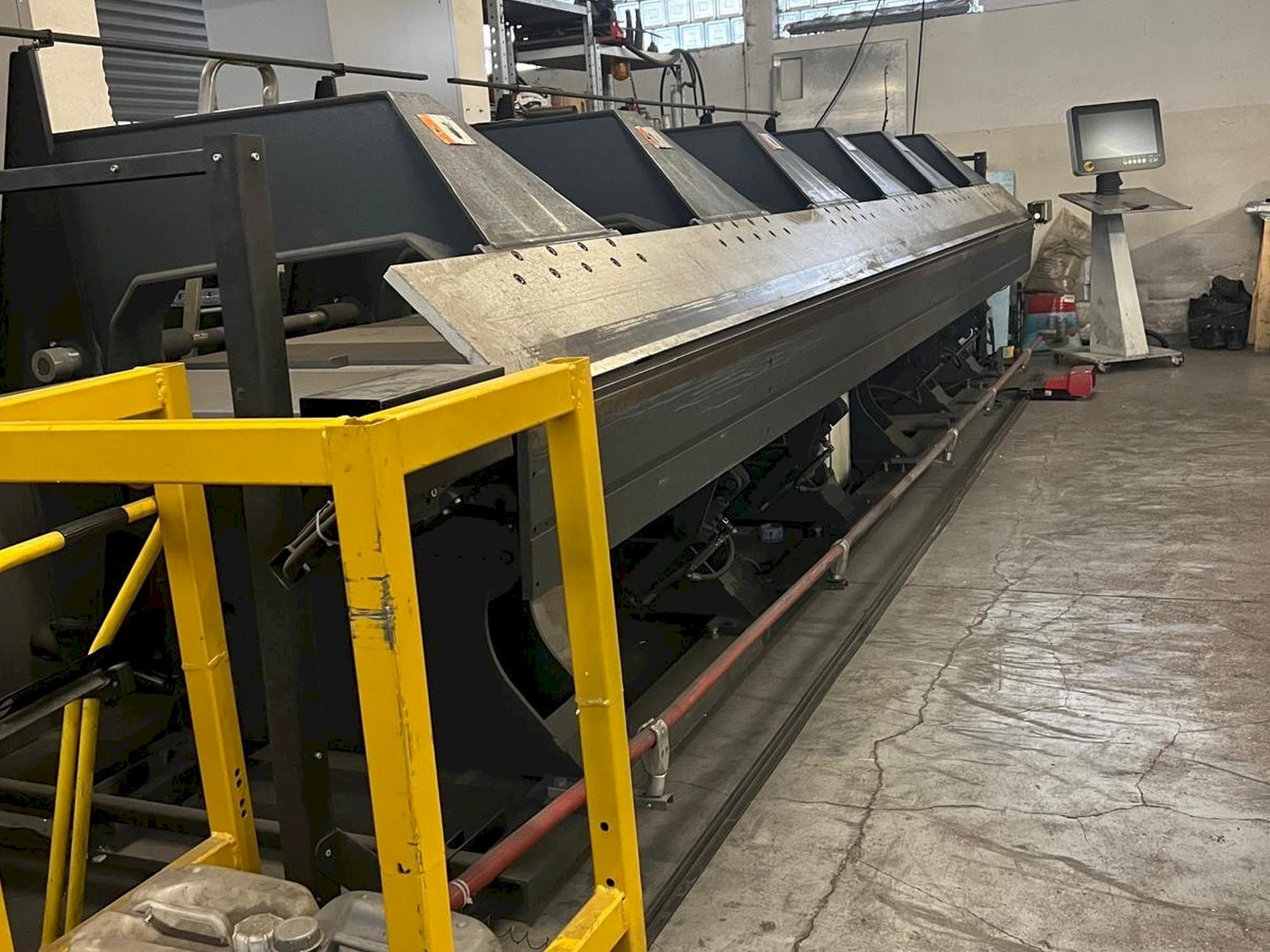 Prikaz  stroja Jorns  Norma-Line 150-6.4  sprijeda