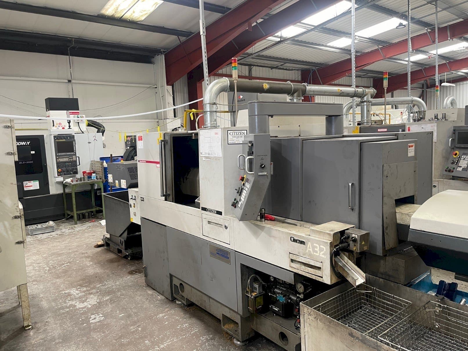 Prikaz  stroja Citizen A32-VII CL  sprijeda