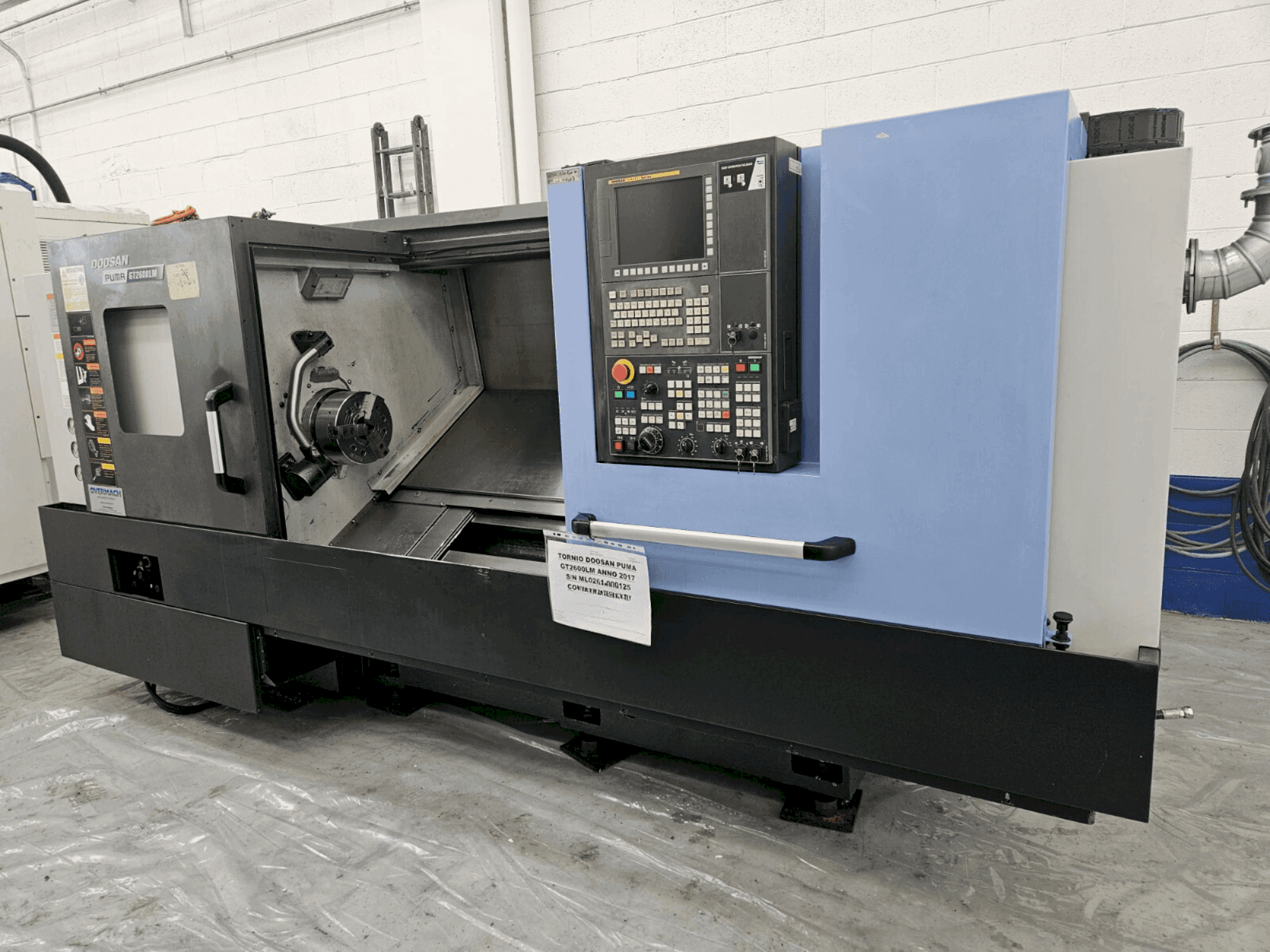 Prikaz  stroja DOOSAN PUMA GT2600LM  sprijeda