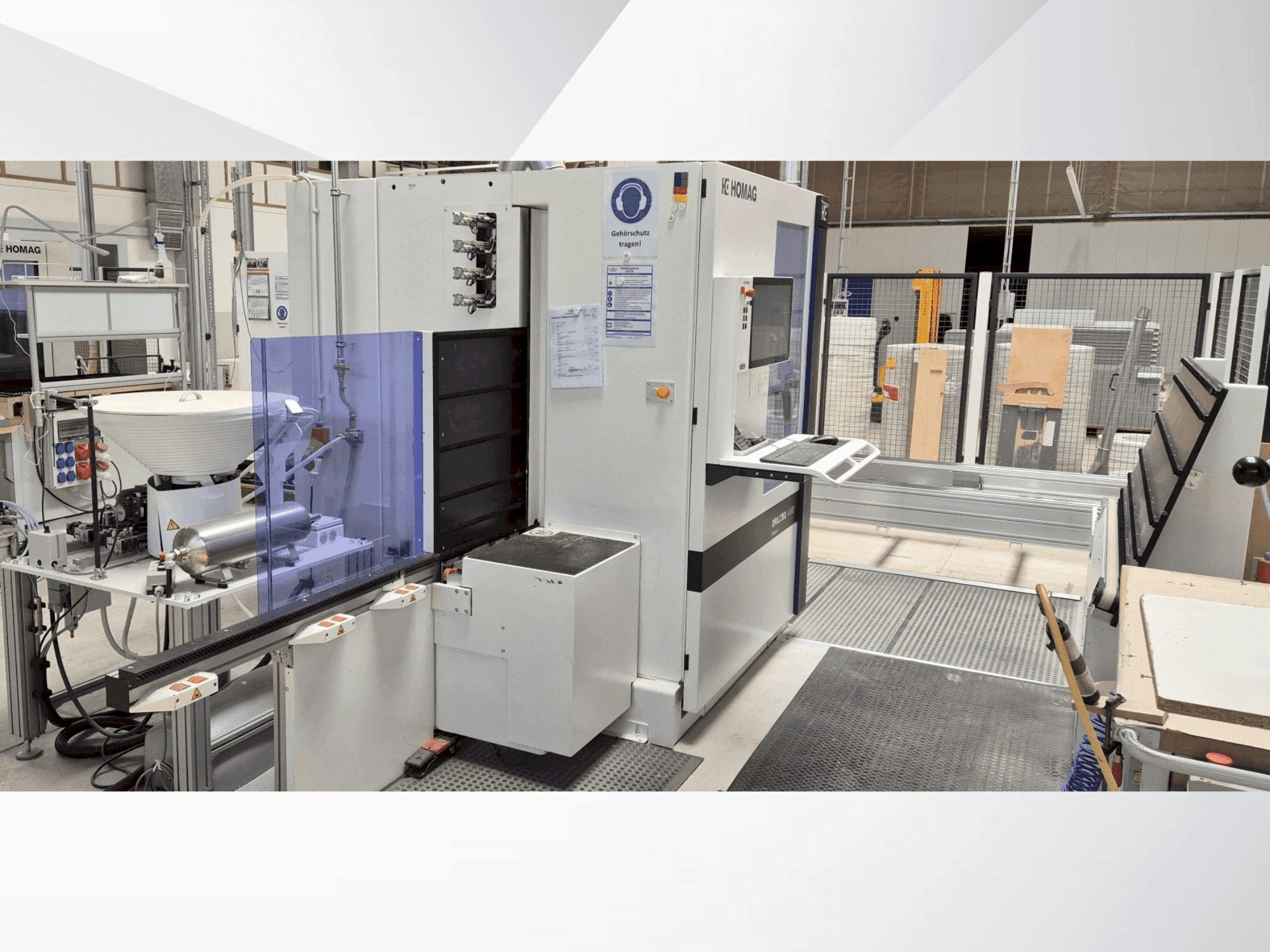 Prikaz  stroja HOMAG DRILLTEQ V-500  sprijeda