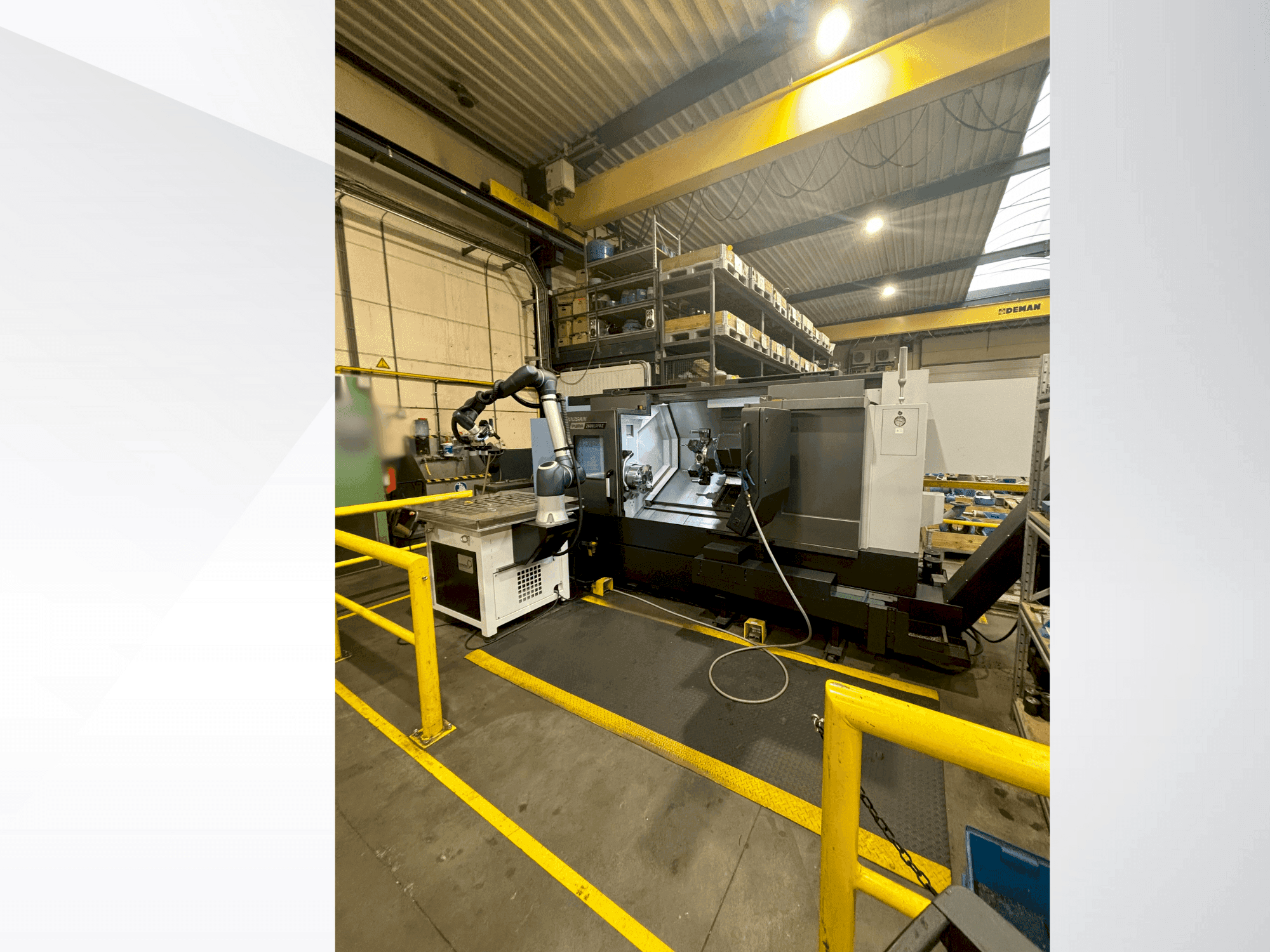 Prikaz  stroja DOOSAN PUMA 2600LSYB II  sprijeda