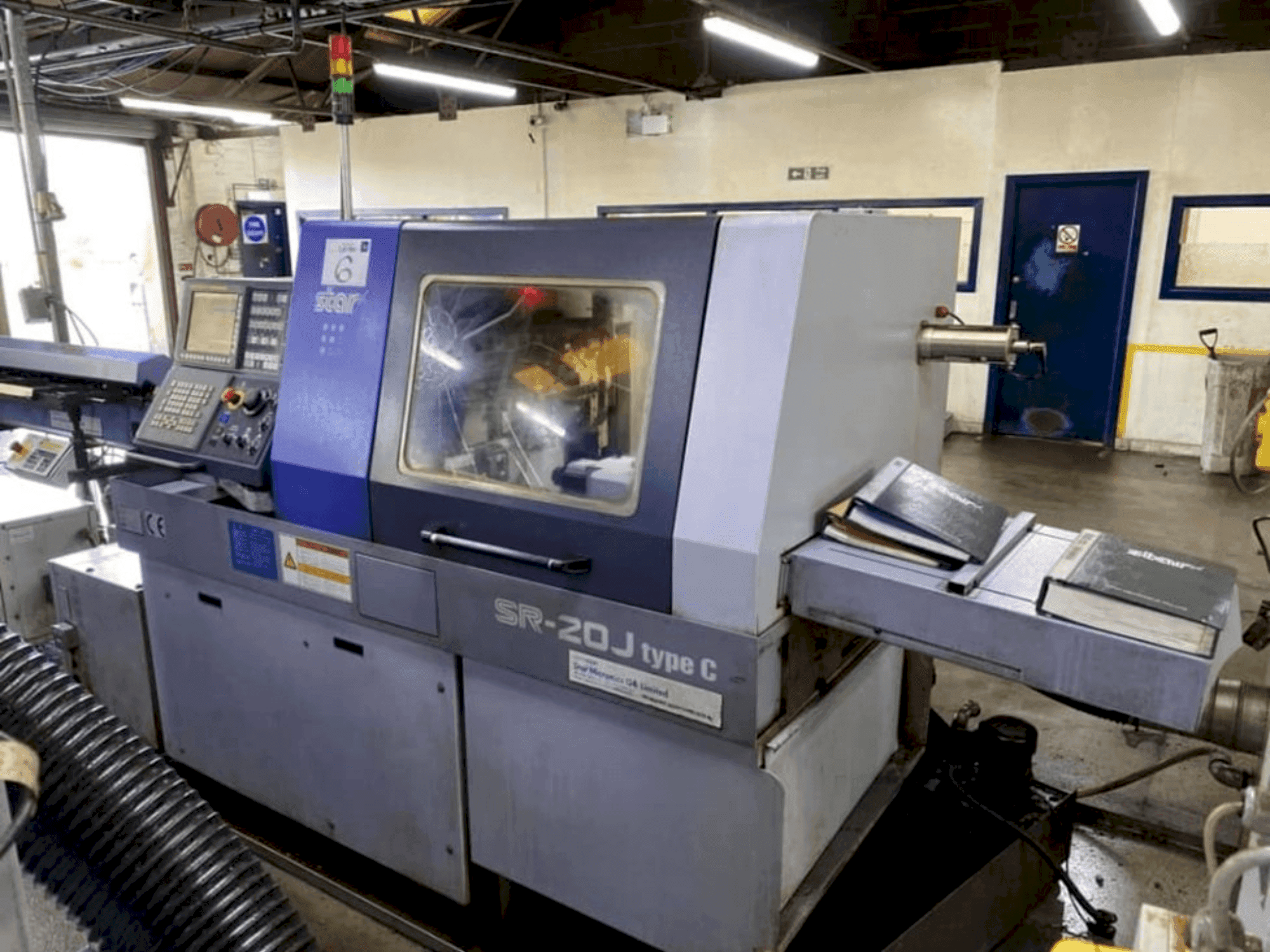 Prikaz  stroja Star SR-20J type C  sprijeda