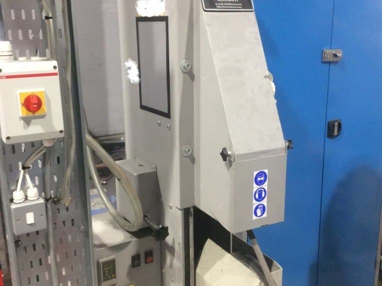 Prikaz  stroja Loeser KS 100  sprijeda