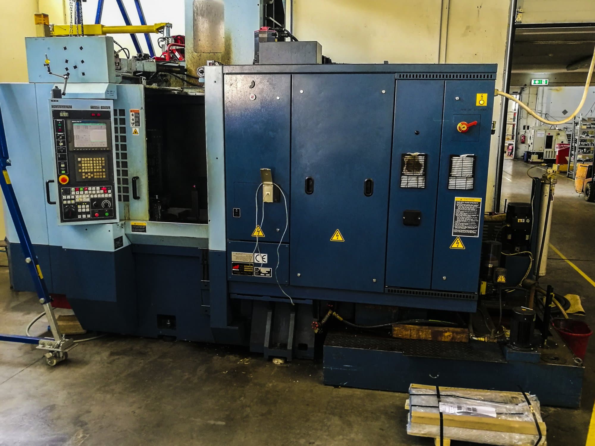 Prikaz  stroja Matsuura H.PLUS-300 sprijeda