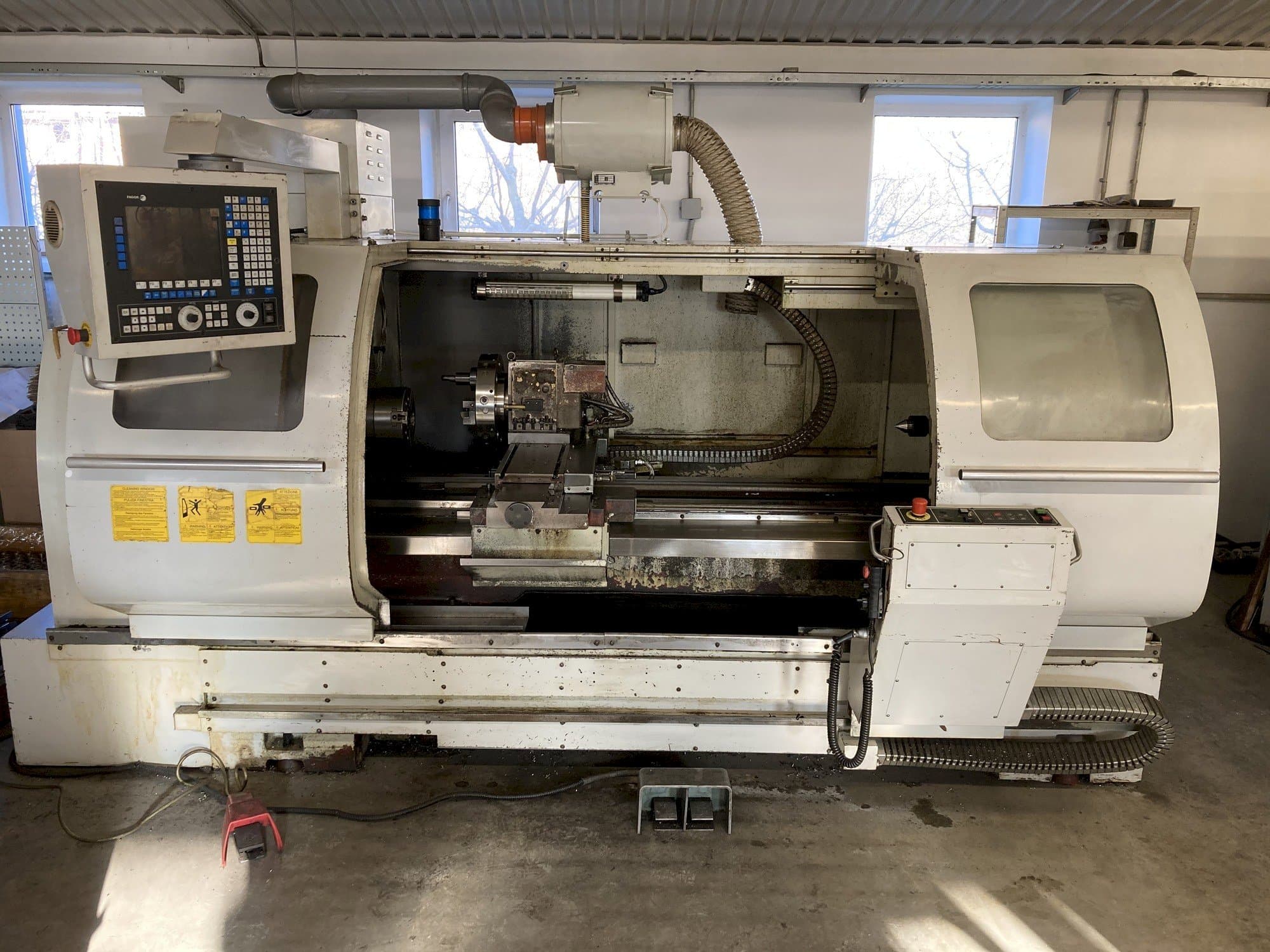Prikaz  stroja FERMAT SF 48-1500 CNC  sprijeda