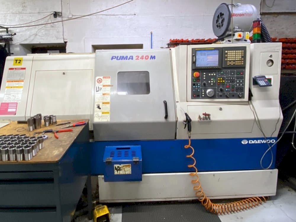 Prikaz  stroja DAEWOO PUMA 240MB  sprijeda