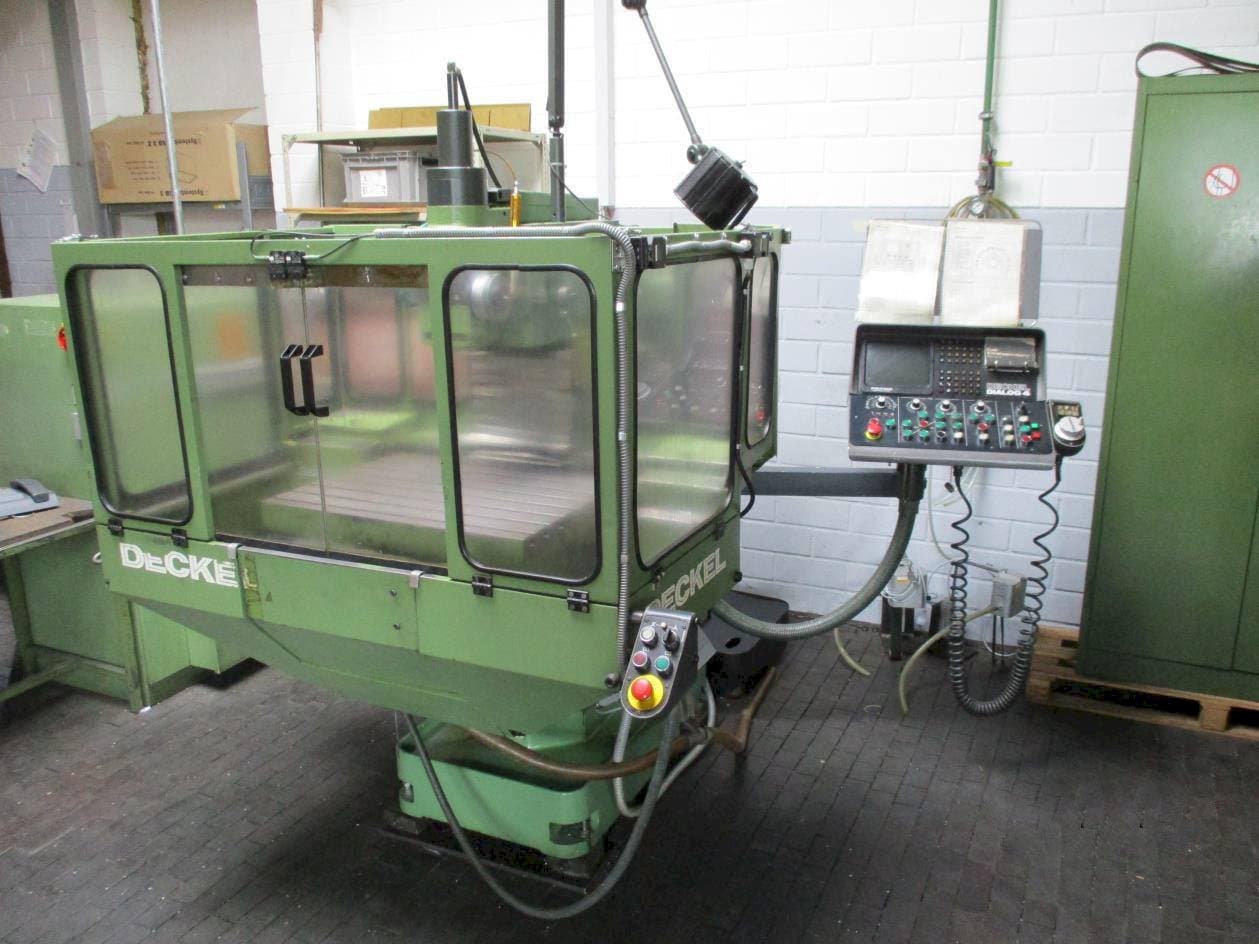Prikaz  stroja DECKEL FP 3NC  sprijeda