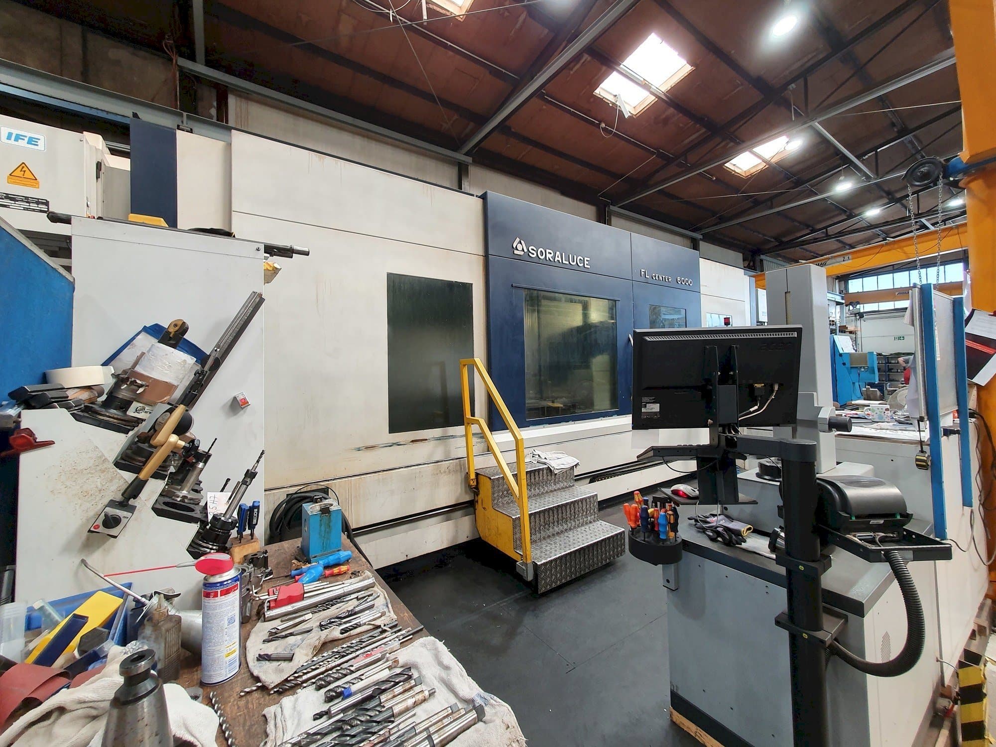 Prikaz  stroja Soraluce FL 6000  sprijeda