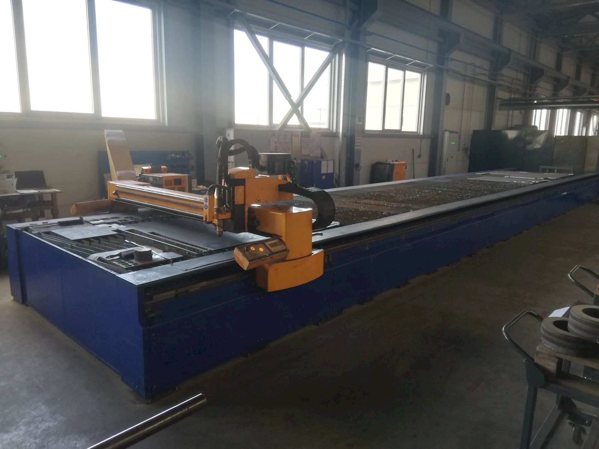 Prikaz  stroja MicroStep Pls 13501.20 P  sprijeda