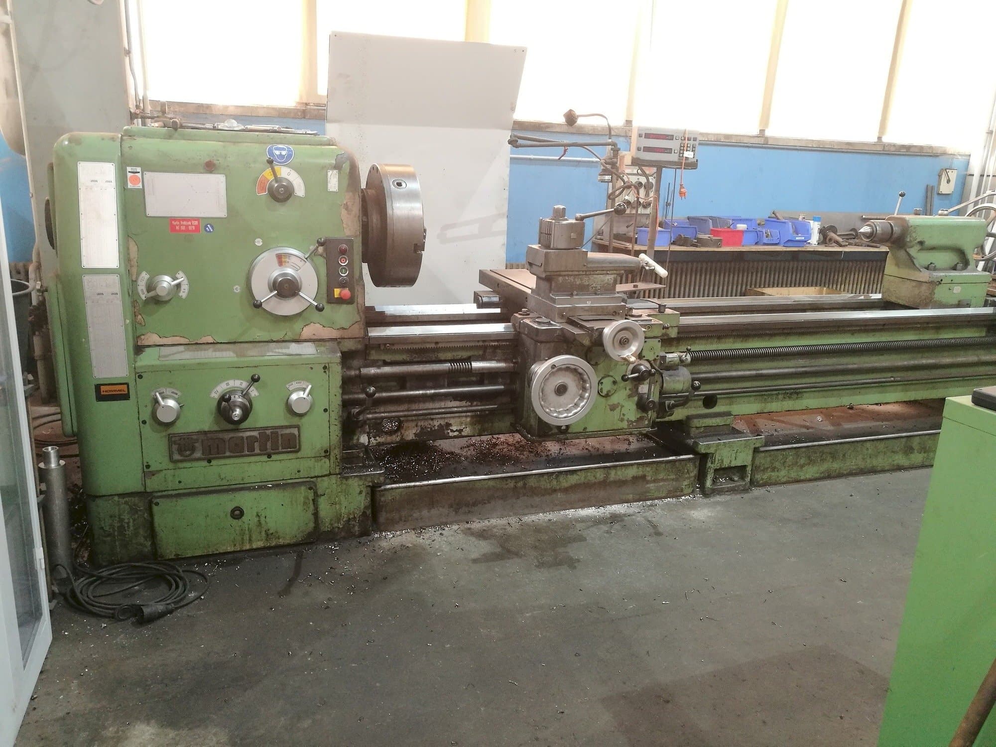 Prikaz  stroja Martin DS 80  sprijeda