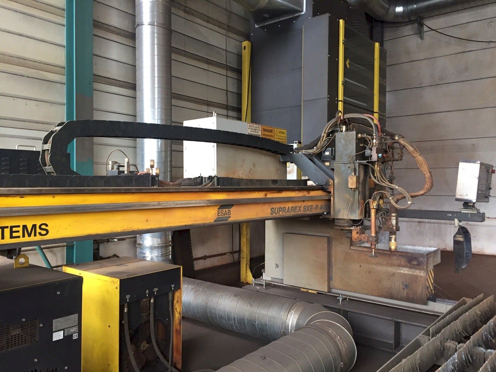 Prikaz  stroja ESAB SUPRAREX SXE-P1 4000  sprijeda