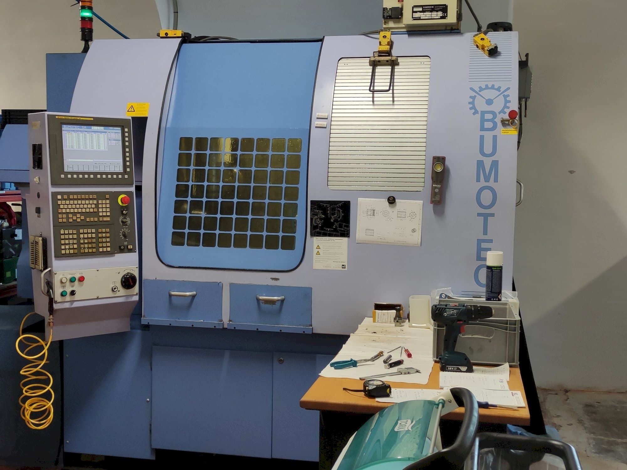 Prikaz  stroja Bumotec S-192FT  sprijeda